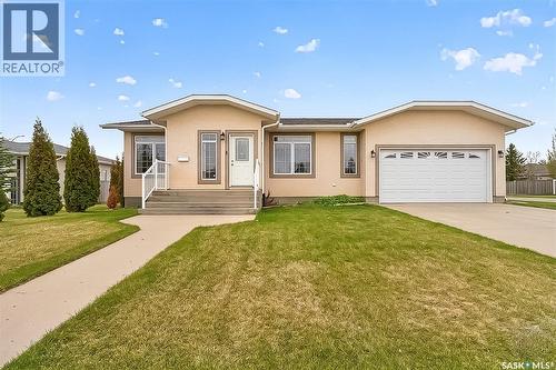 16 Flax Road, Moose Jaw, SK - Outdoor