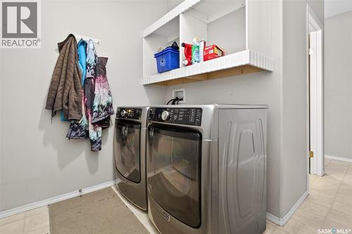 16 Flax Road, Moose Jaw, SK - Indoor Photo Showing Laundry Room