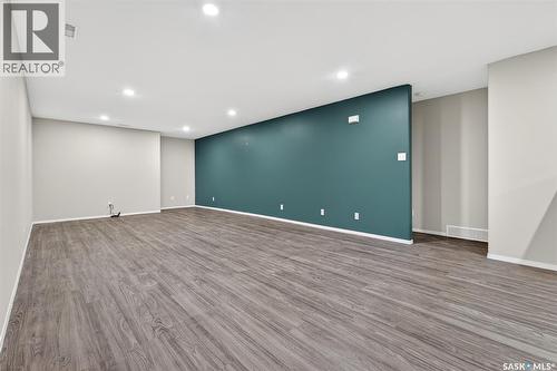 16 Flax Road, Moose Jaw, SK - Indoor