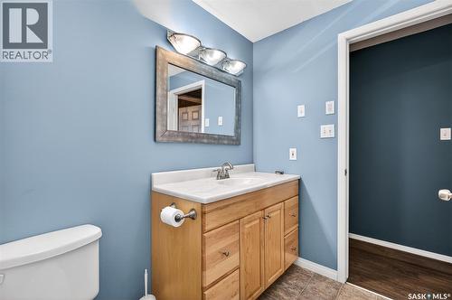 16 Flax Road, Moose Jaw, SK - Indoor Photo Showing Bathroom