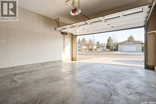 16 Flax Road, Moose Jaw, SK - Indoor Photo Showing Garage
