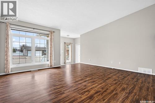 16 Flax Road, Moose Jaw, SK - Indoor Photo Showing Other Room