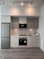 215 - 10 OAK STREET S Toronto, ON M5A 0Z1