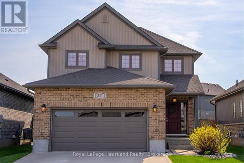 231 Campanale Way, Lucan Biddulph (Lucan), ON - Outdoor