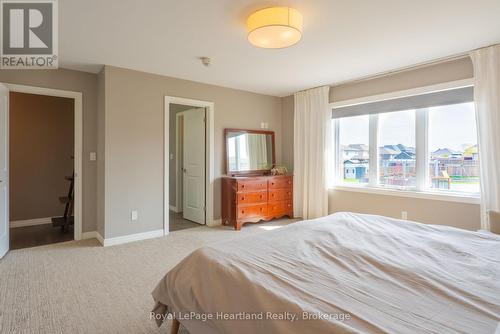 231 Campanale Way, Lucan Biddulph (Lucan), ON - Indoor Photo Showing Bedroom
