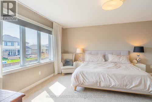 231 Campanale Way, Lucan Biddulph (Lucan), ON - Indoor Photo Showing Bedroom
