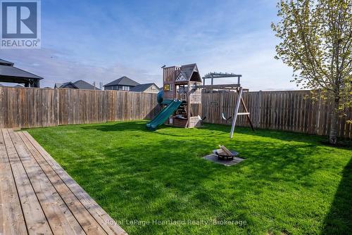 231 Campanale Way, Lucan Biddulph (Lucan), ON - Outdoor With Deck Patio Veranda