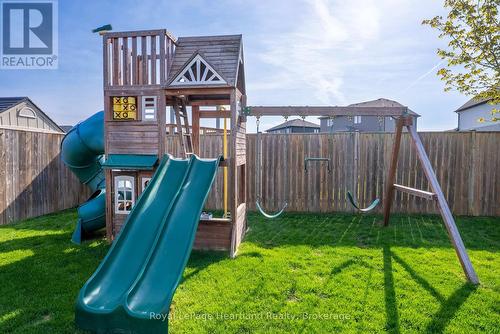 231 Campanale Way, Lucan Biddulph (Lucan), ON - Outdoor