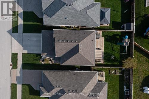 231 Campanale Way, Lucan Biddulph (Lucan), ON - Outdoor