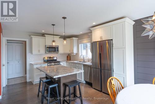 231 Campanale Way, Lucan Biddulph (Lucan), ON - Indoor Photo Showing Other Room