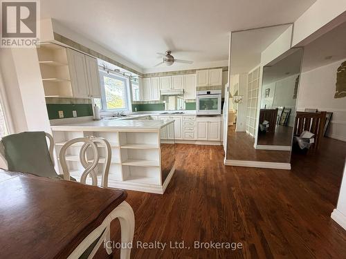 Kitchen - 176 Wyndham Street, Mississauga, ON - Indoor Photo Showing Kitchen