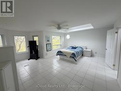 Primary Bedroom - 