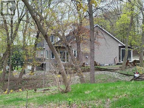 It's Like Being at the Cottage! - 176 Wyndham Street, Mississauga, ON - Outdoor