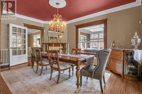 18 Brant Road N, Cambridge, ON - Indoor Photo Showing Dining Room