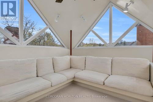 18 Brant Road N, Cambridge, ON - Indoor