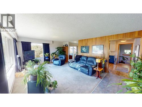 1890 Birch Avenue, Quesnel, BC - Indoor Photo Showing Other Room