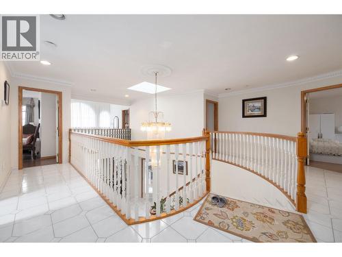2248 Sicamous Avenue, Coquitlam, BC - Indoor Photo Showing Other Room