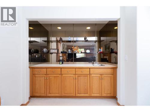 2248 Sicamous Avenue, Coquitlam, BC - Indoor Photo Showing Kitchen