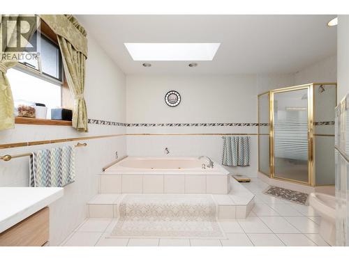 2248 Sicamous Avenue, Coquitlam, BC - Indoor