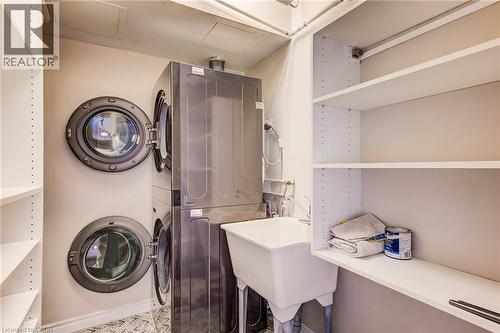405 Erb Street W Unit# 507, Waterloo, ON - Indoor Photo Showing Laundry Room