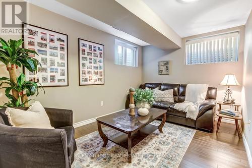 5 - 417 Hyde Park Road, London North (North P), ON - Indoor Photo Showing Living Room