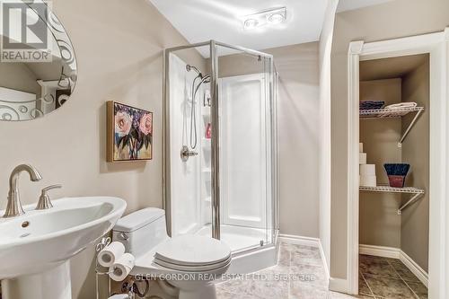 5 - 417 Hyde Park Road, London North (North P), ON - Indoor Photo Showing Bathroom