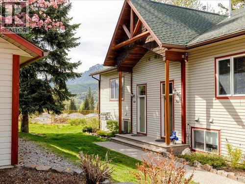 4C SPRUCE Place  Fernie, BC V0B 1M4