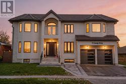 72 GAIETY DRIVE Toronto, ON M1H 1C1