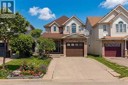 512 SNOWDROP Court  Kitchener, ON N2E 4G4