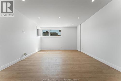 8312 Annie, Mcgregor, ON - Indoor Photo Showing Other Room
