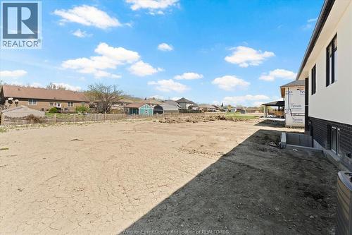 8312 Annie, Mcgregor, ON - Outdoor