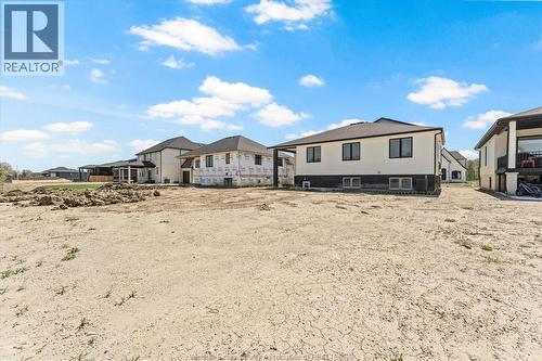8312 Annie, Mcgregor, ON - Outdoor