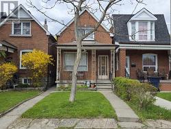 286 HARVIE AVENUE Toronto, ON M6E 4K7