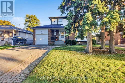 22 CHESTNUT AVENUE  Brampton, ON L6X 2A5