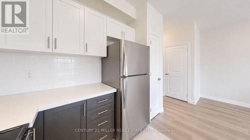 Kitchen - 10 Linden Park Lane, Hamilton, ON - Indoor Photo Showing Kitchen
