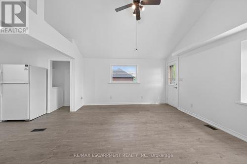 584 Waterloo Street, Hamilton, ON - Indoor Photo Showing Other Room