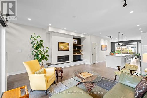 91 Hamilton Avenue N, Ottawa, ON - Indoor Photo Showing Living Room With Fireplace