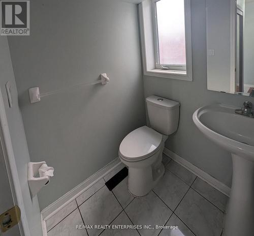 40 Sweetwood Circle, Brampton, ON - Indoor Photo Showing Bathroom