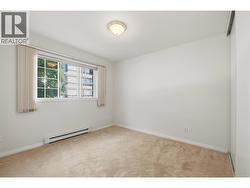 2nd bedroom - 
