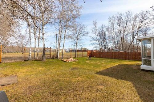 19 Hunter Crescent, Pinawa, MB - Outdoor