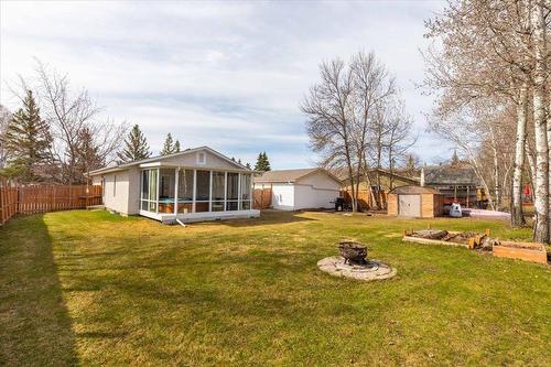 19 Hunter Crescent, Pinawa, MB - Outdoor
