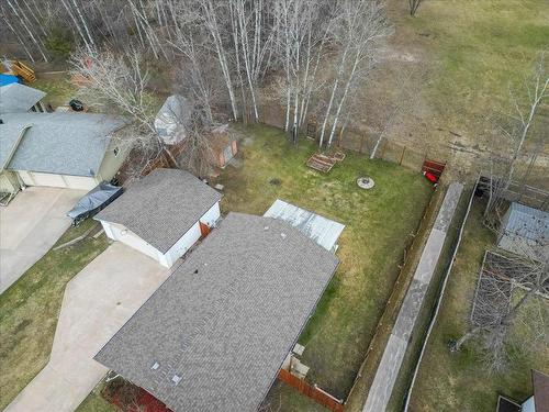 Next to walking path - 19 Hunter Crescent, Pinawa, MB - Outdoor