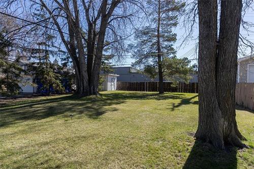 156 Ridley Pl, Winnipeg, MB 