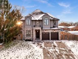 752 HILLVIEW CRESCENT  Pickering, ON L1W 2S1