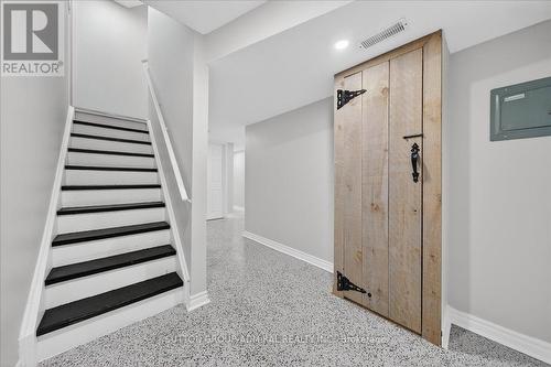 6 White Crescent, Barrie, ON - Indoor Photo Showing Other Room