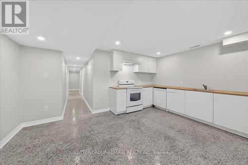 6 White Crescent, Barrie, ON - Indoor