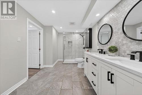 6 White Crescent, Barrie, ON - Indoor Photo Showing Bathroom