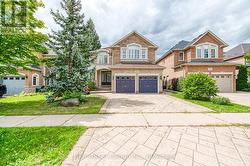 2422 HERTFORDSHIRE WAY  Oakville, ON L6H 7M5