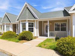 10 36 Fauxburg Road Mahone Bay, NS B0J 2E0
