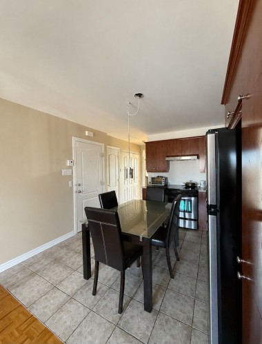 Kitchen - 9604 Rue De St-Firmin, Montréal (Ahuntsic-Cartierville), QC - Indoor Photo Showing Dining Room